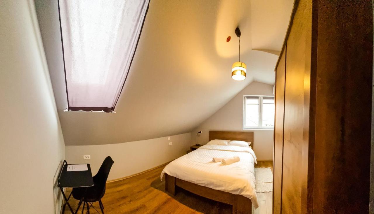 Xxl Rooms אוסילק מראה חיצוני תמונה