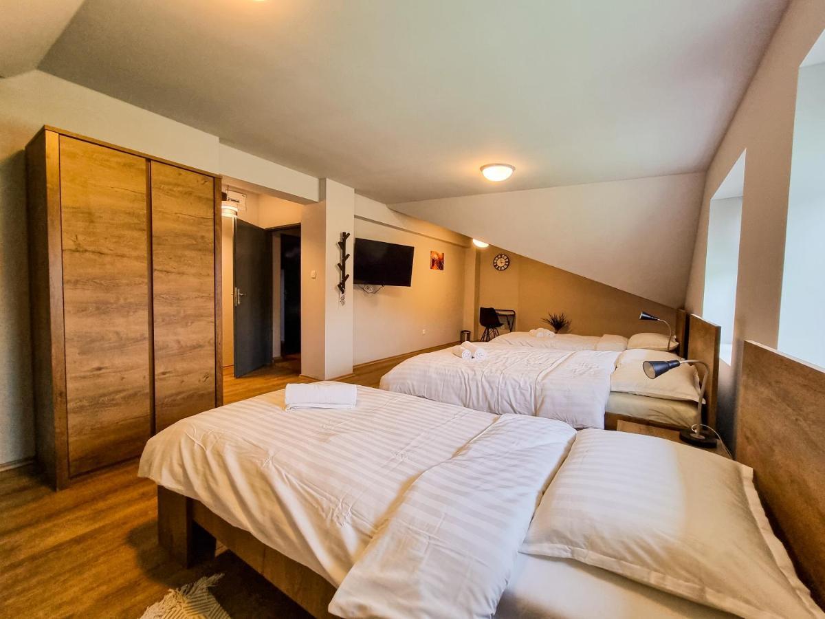 Xxl Rooms אוסילק מראה חיצוני תמונה
