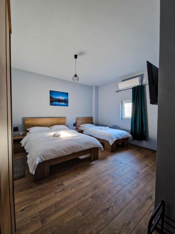 Xxl Rooms אוסילק מראה חיצוני תמונה