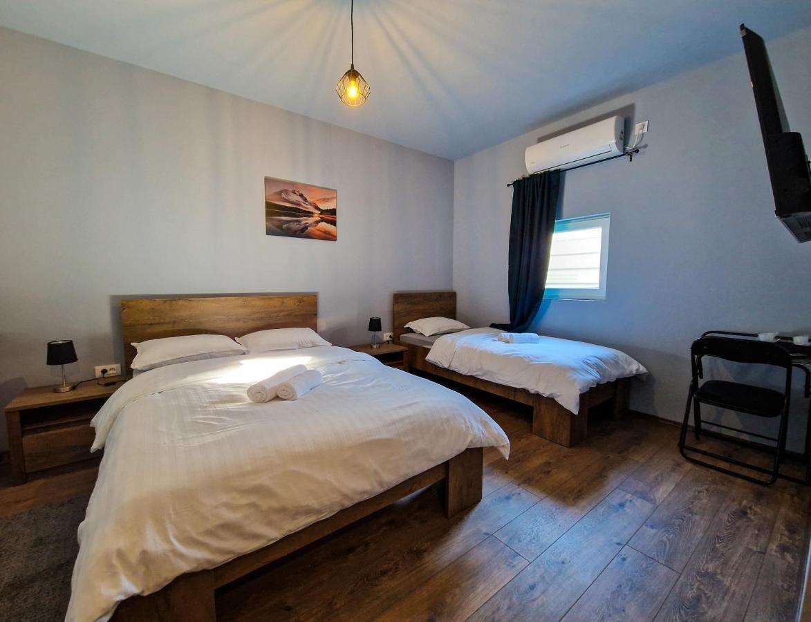 Xxl Rooms אוסילק מראה חיצוני תמונה