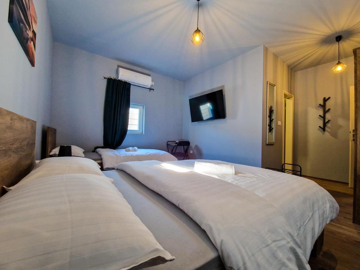 Xxl Rooms אוסילק מראה חיצוני תמונה