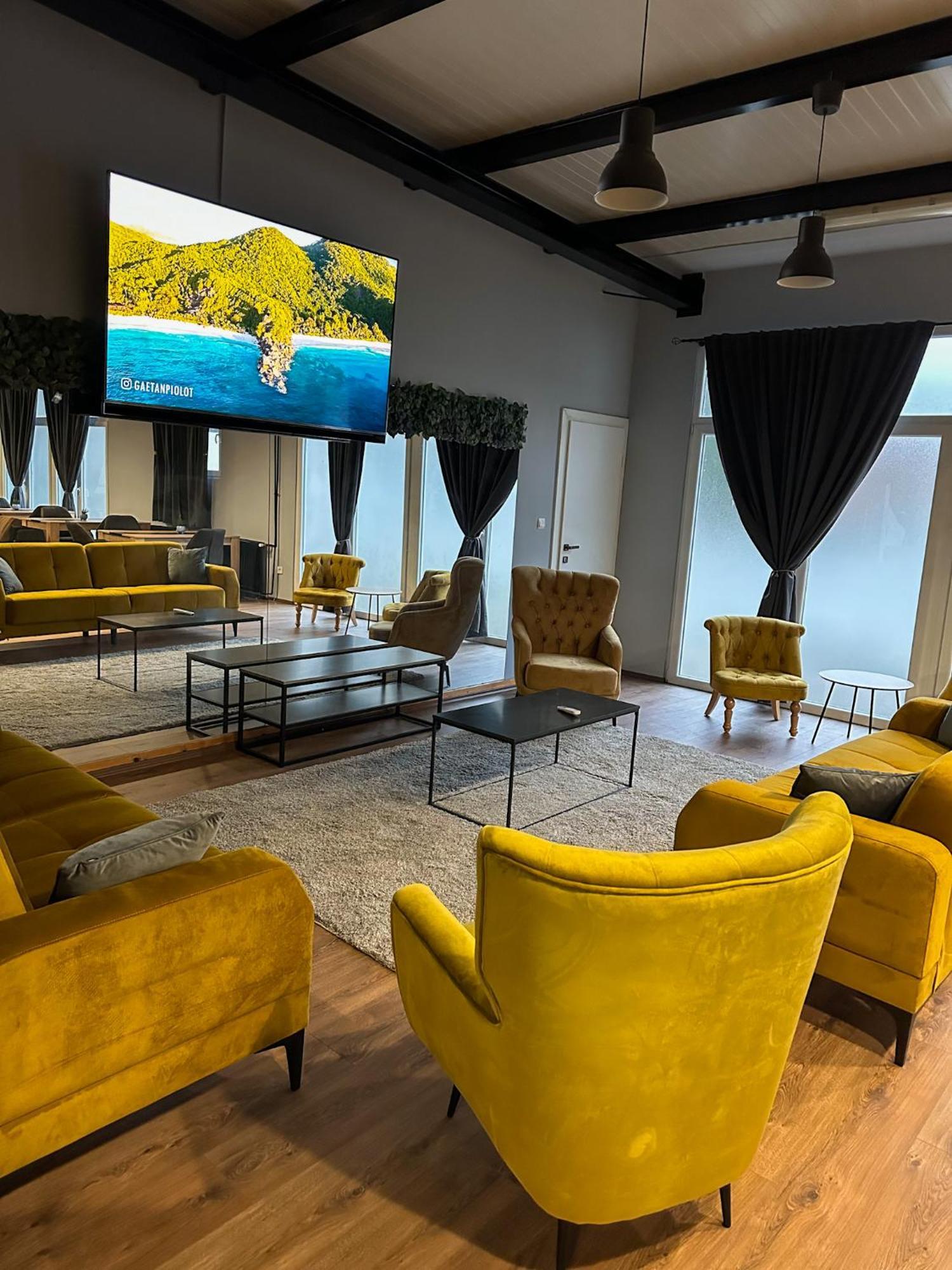 Xxl Rooms אוסילק מראה חיצוני תמונה